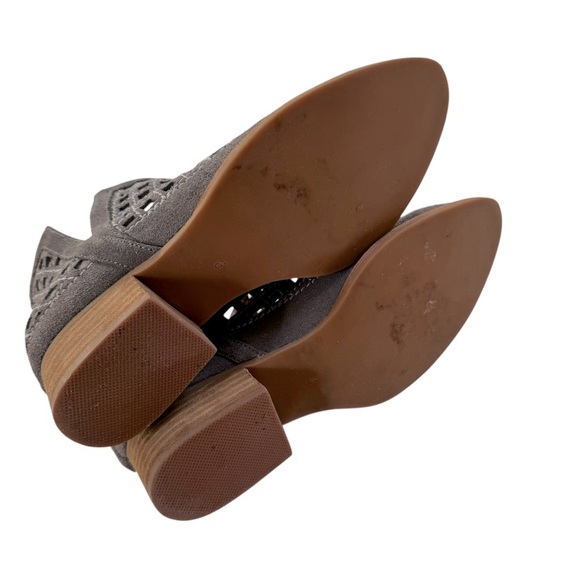 JEFFREY CAMPBELL Taggart Suede Cut Out Booties Ankle Boots Gray Size 6 - Picture 11 of 13